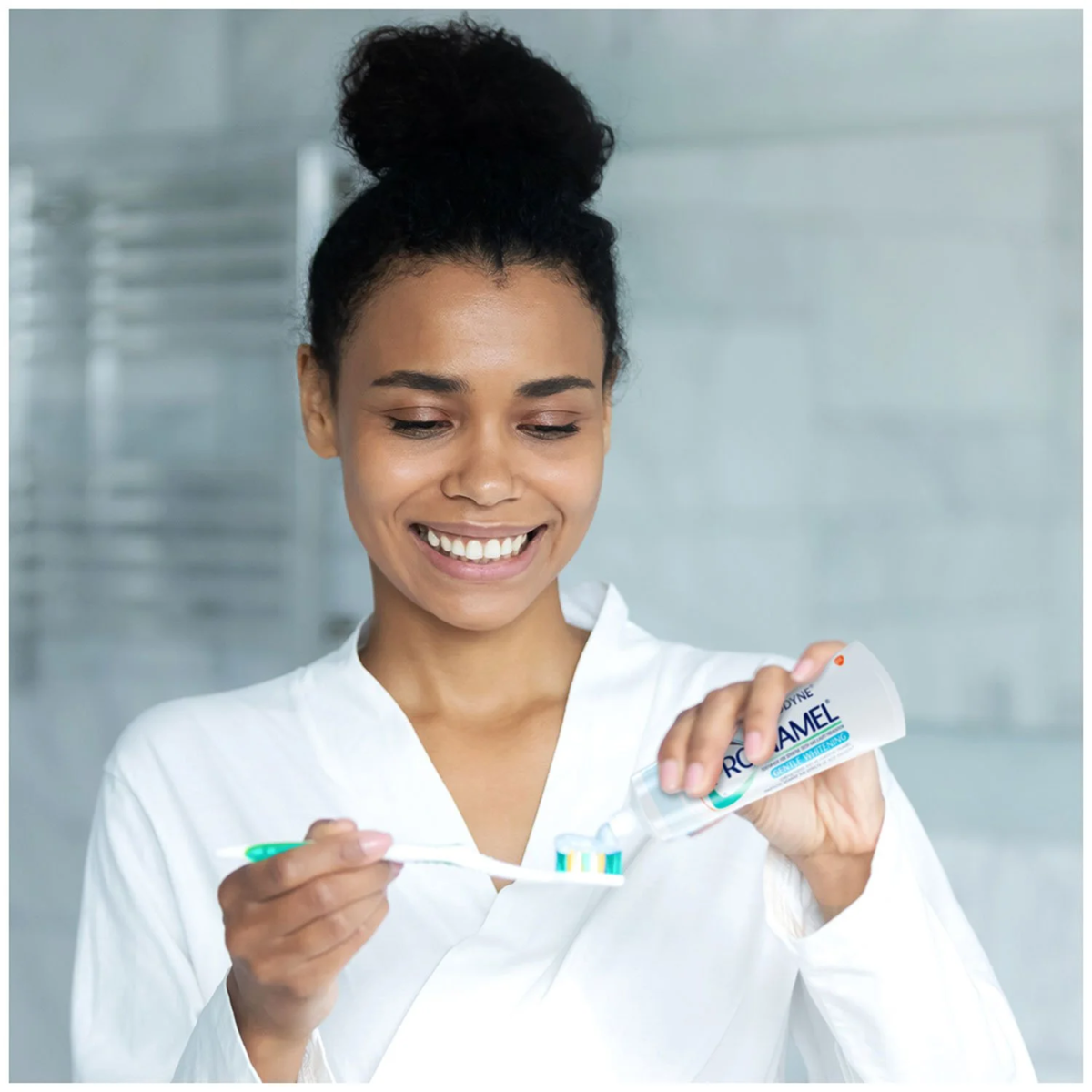 Kem Đánh Răng Sensodyne Pronamel Gentle Whitening Toothpaste for Sensitive Teeth Alpine Breeze - Set 4 Tuýp X 184g